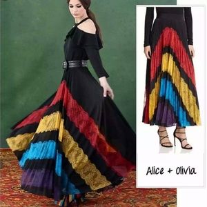 NWT-Alice+Olivia Romona Pleated Maxi Skirt